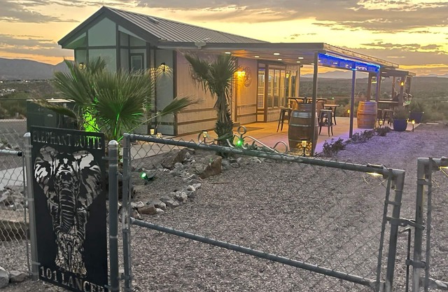 Elephant Lake Sunset Oasis