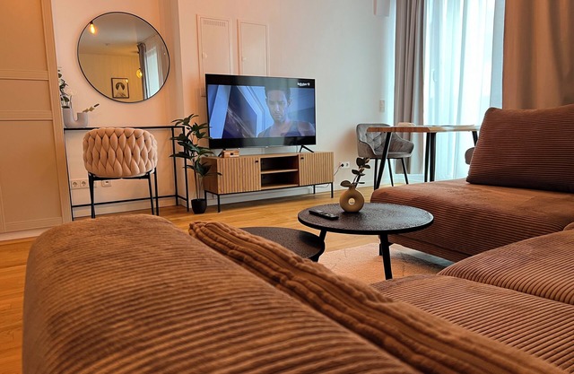 Elite Apartment /Quiet /Netflix /Elevator