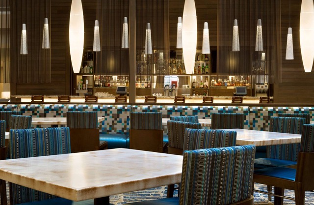 Embassy Suites by Hilton San Antonio Airport
