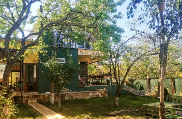 Emili house