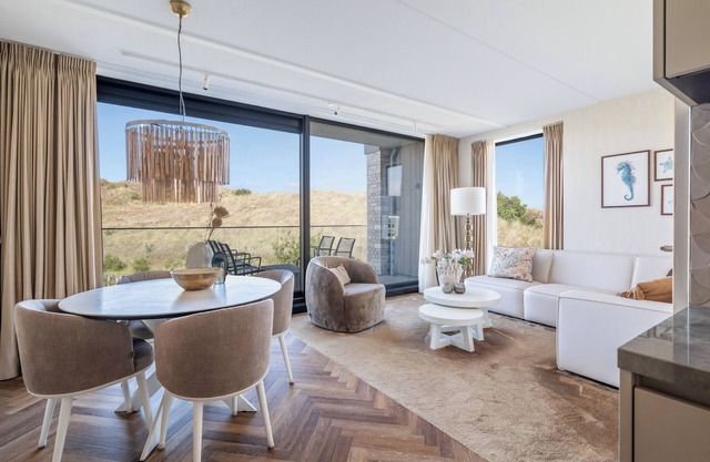 Endless enjoyment of luxury and atmosphere with a balcony and dune views