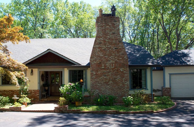 English mansion in paradise