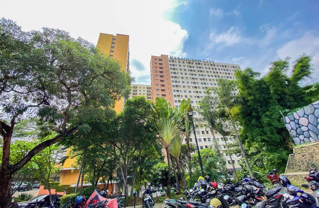 Enjoy Living Studio Apartment Kebagusan City