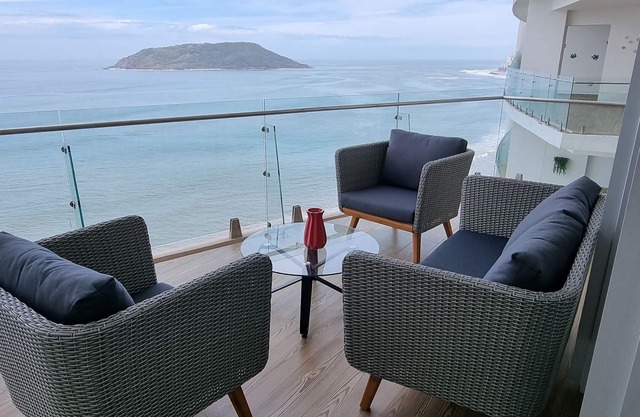 Enjoy Sunsets - 1BR Condo at the Beach at Golden Zone