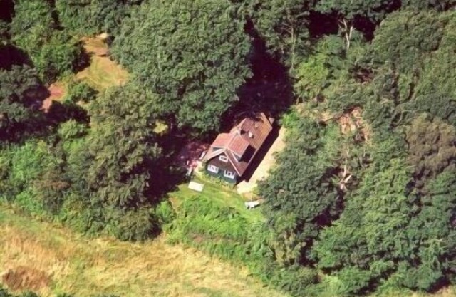 Enjoy your vacation in a cozy wooden house in the middle of nature!