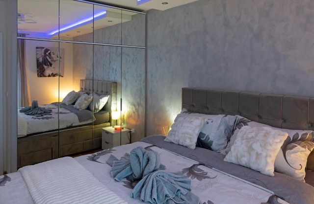 ENNA - new and cosy with private PARKING