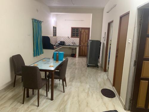 Entire 2BHK Apartment in TNagar Chennai