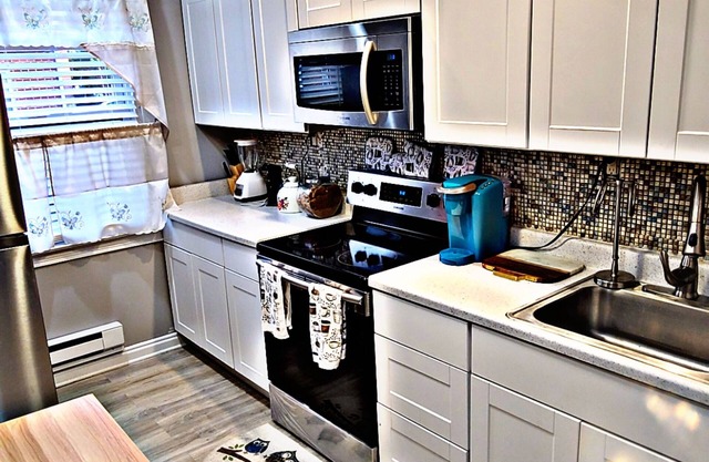 *ENTIRE APT/KING BED*