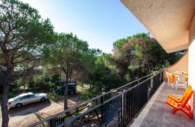 Erminia House - Orange Flat