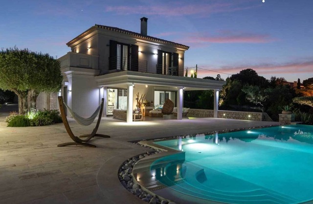Ermioni Luxury Villa Eternity - Pool & Tennis Court