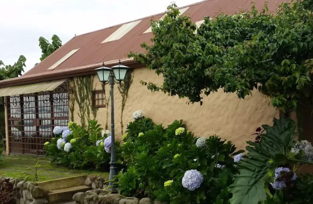 Escape to the mountain: Cabaña Finca Barajas