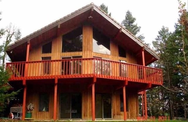 Escape town! Pets welcome, 4bd on fenced 5+ acres, sheep, goats & chicken