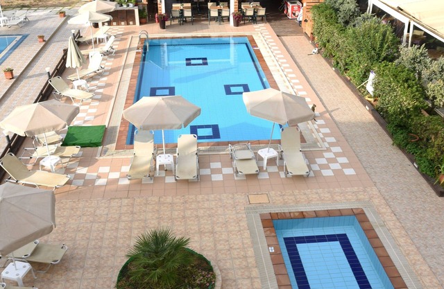 Esperides Beach Hotel Apartments