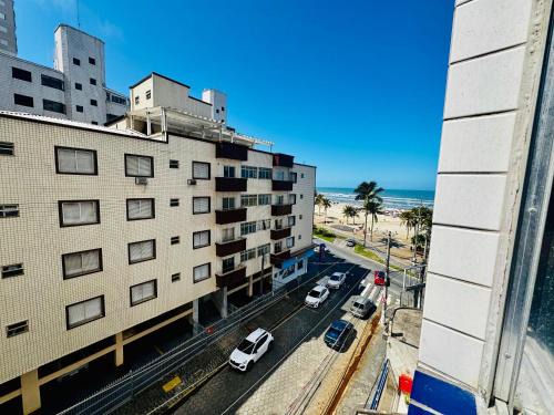 Estúdio em prédio frente ao mar
