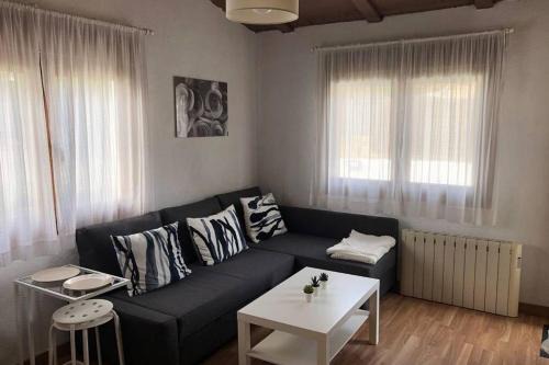 ESTUDIO MAESO con sofá cama