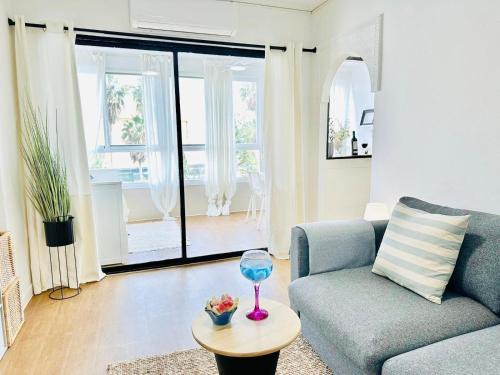 Estudio Pepa Luna Algarrobo Beach