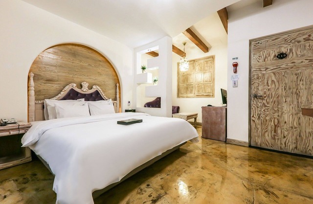 Eumseong Jijunghaeui Achim