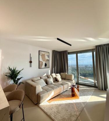 Eurovea Tower, 27th floor apartment, free parking