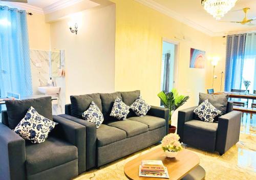 Evara Hitec Escape - Luxury 3BHK Apt Near HitecCity