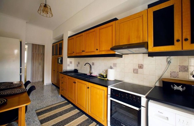 ew Thission Luxury Apartment