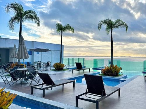 Excepcional Apartamento Vista Mar -Cloc Por do Sol na praia, frete Mar