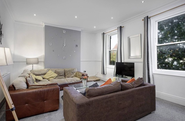 Exceptionally spacious, central apartment in Lytham St Annes