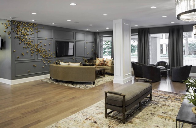 Exclusive Condo at Crystal City