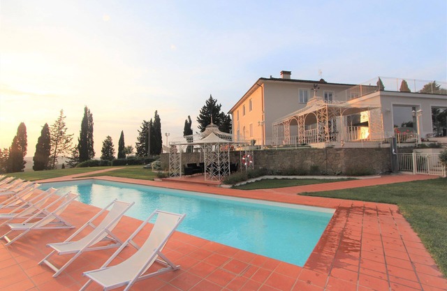 Exclusive, luxurious Villa. Unique location near Certaldo