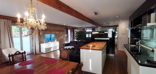 Exklusive LOFT-Wohnung, nur 30 Min von Zürich