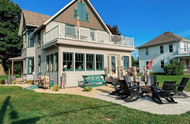 Experience Princeton charm on the Mississippi River