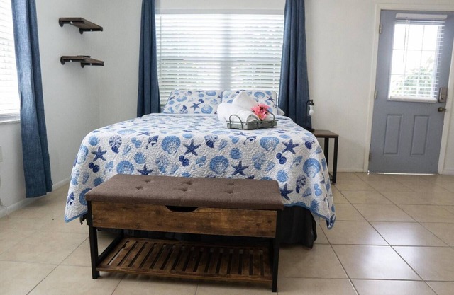 Experience the passion of hospitality, cleaning, and good location!