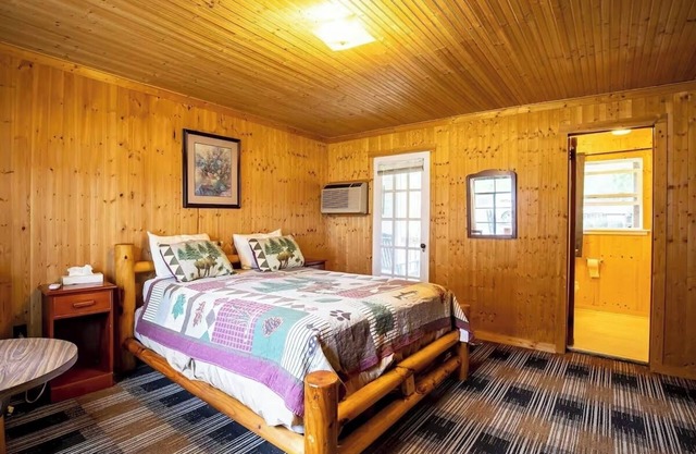 Explore Great Smoky Mountains from Your Private Base Room With River Access