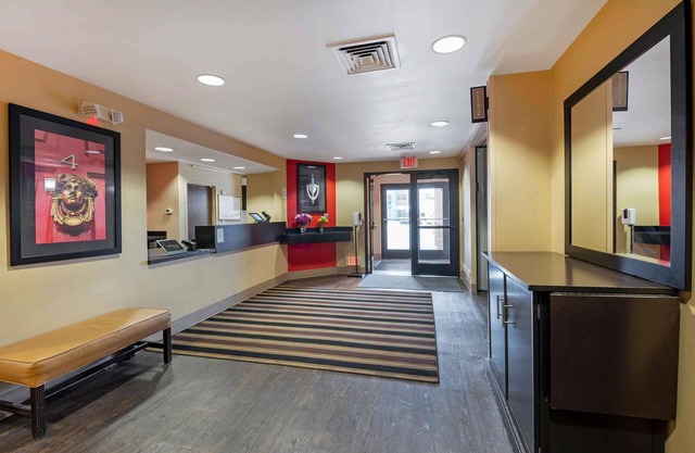 Extended Stay America Suites Indianapolis Castleton