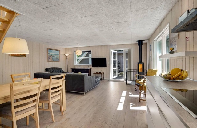 Extremely beautiful cottage with bright and friendly ambience.