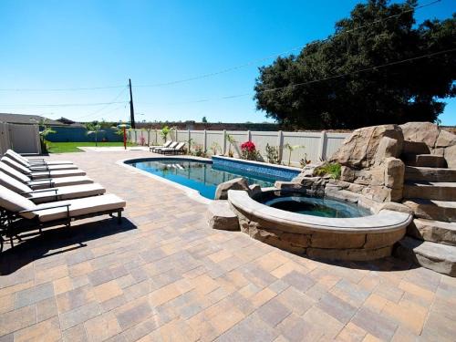 F-31 Mickeys Beach House