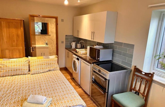 Fab Studio Room in Botley, Oxford