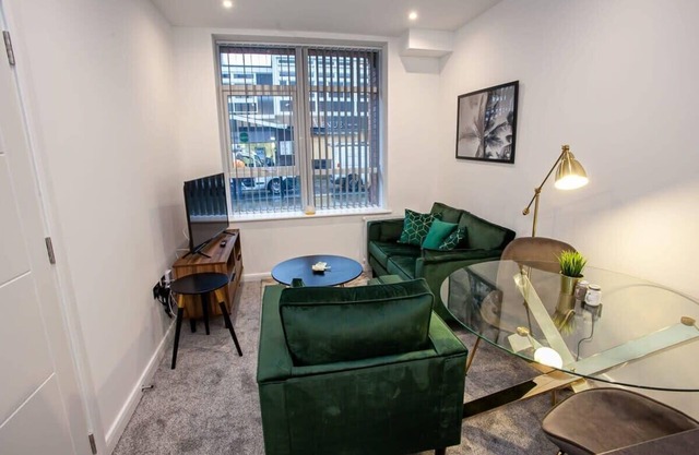 Fabulous 1 Bedroom Apartment in Bolton