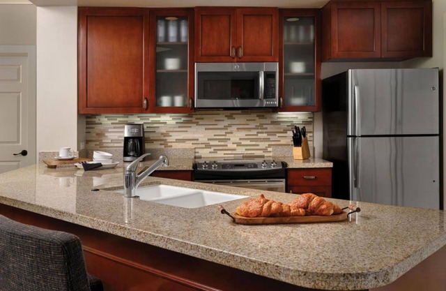 Fabulous 2-bedroom villa with resort amenities, in upscale Scottsdale AZ