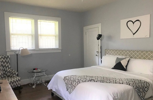 Fabulous Location Updated 3bd/2bth Home