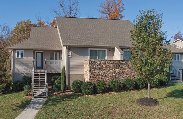 Fairfield Glade, TN: 2 BR Suite w/Whirlpool Tub, Lakes, Golf, Beaches & More!