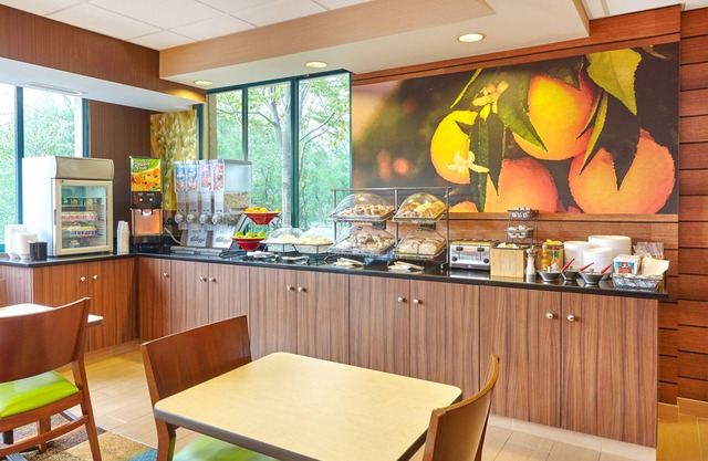 Fairfield Inn & Suites by Marriott Lombard