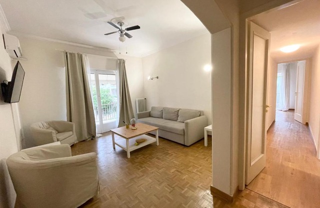 Faliro Apartments Next To The Beach