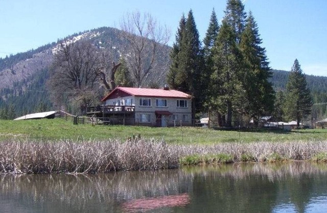 Fall River Fishing House Access & Beautiful Views Await You