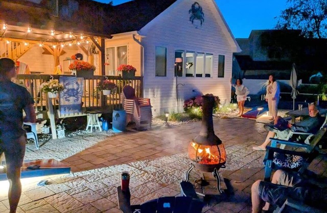 FALL SPECIAL:Charming 2bedroom waterfront home in boating community of Waretown