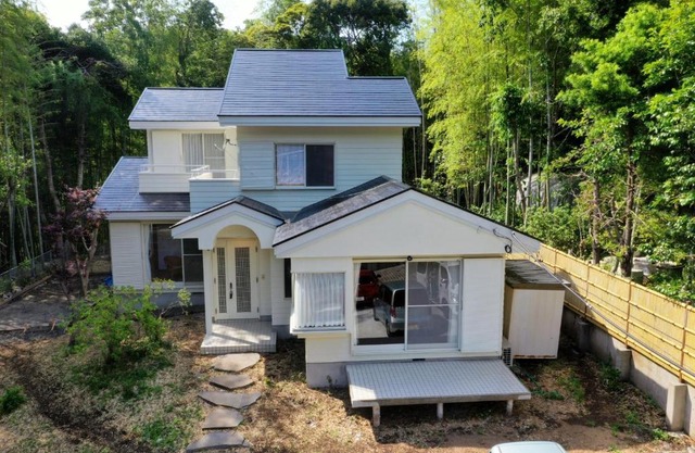 Fami-yu Izuno Hitomi - Vacation STAY 96516v