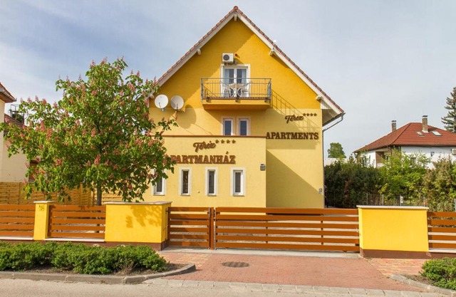 Familia Apartment 152C
