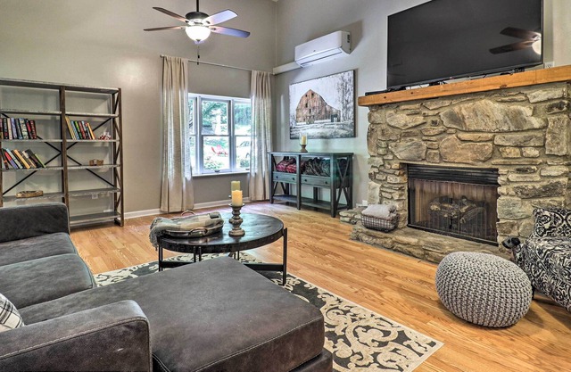 Family Cottage w/ Creekside Fire Pit Access!