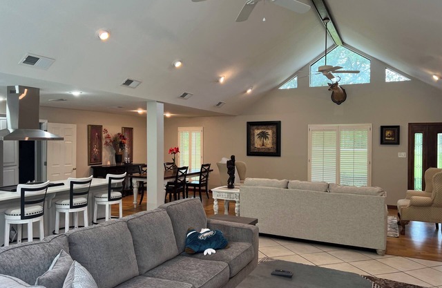 Family friendly 4br 2 bath house in cool Coden with WiFi, AC, clean and comfy