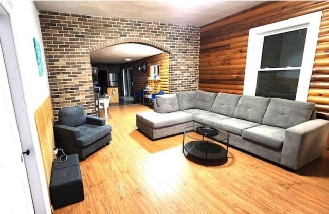 Family friendly close to the beach in Leith