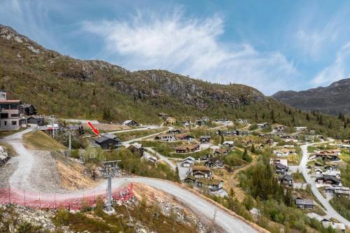 Family-Friendly Ski in-Ski out Retreat by Skarsnuten